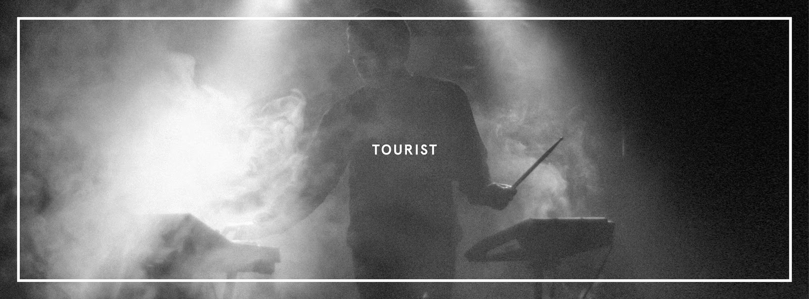 Tourist – Wait